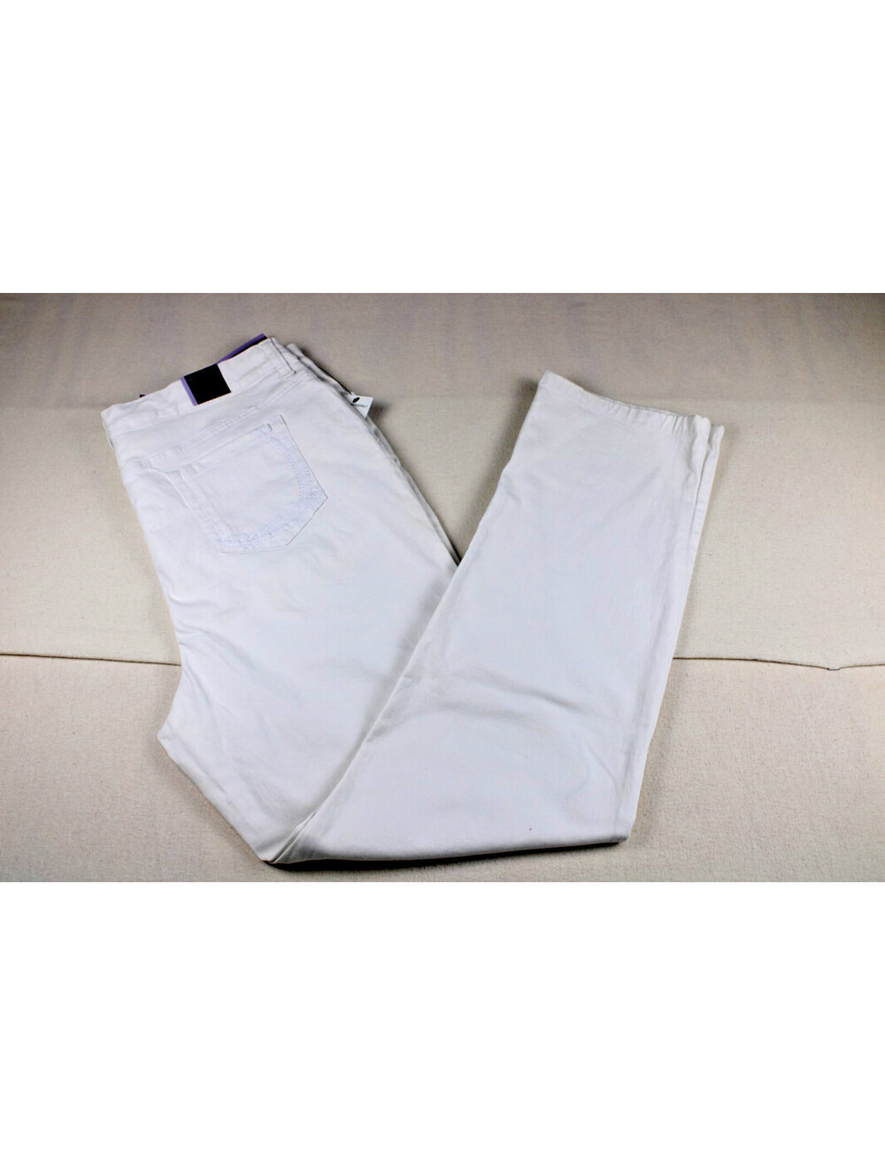 NWT Gloria Vanderbilt Amanda 2.0 Jeans Women's Size 18 Slimming White Heritage